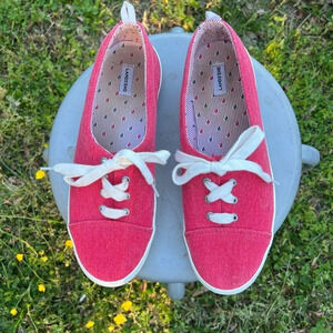 Lands End, 10, raspberry canvas lace tie, shoe w/cushion nautical print lining.